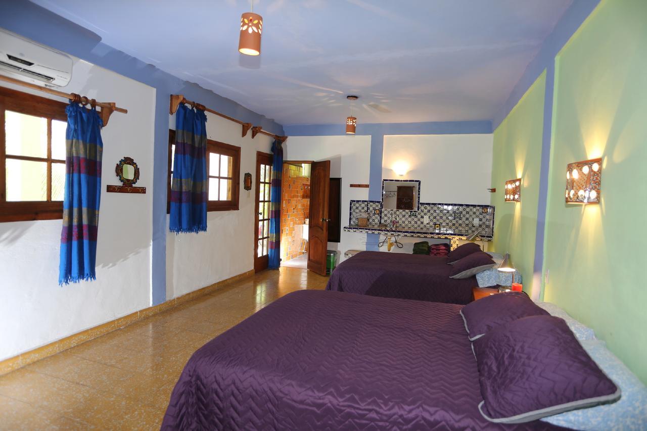 El Milagro Beach Hotel And Marina Isla Mujeres Exterior photo