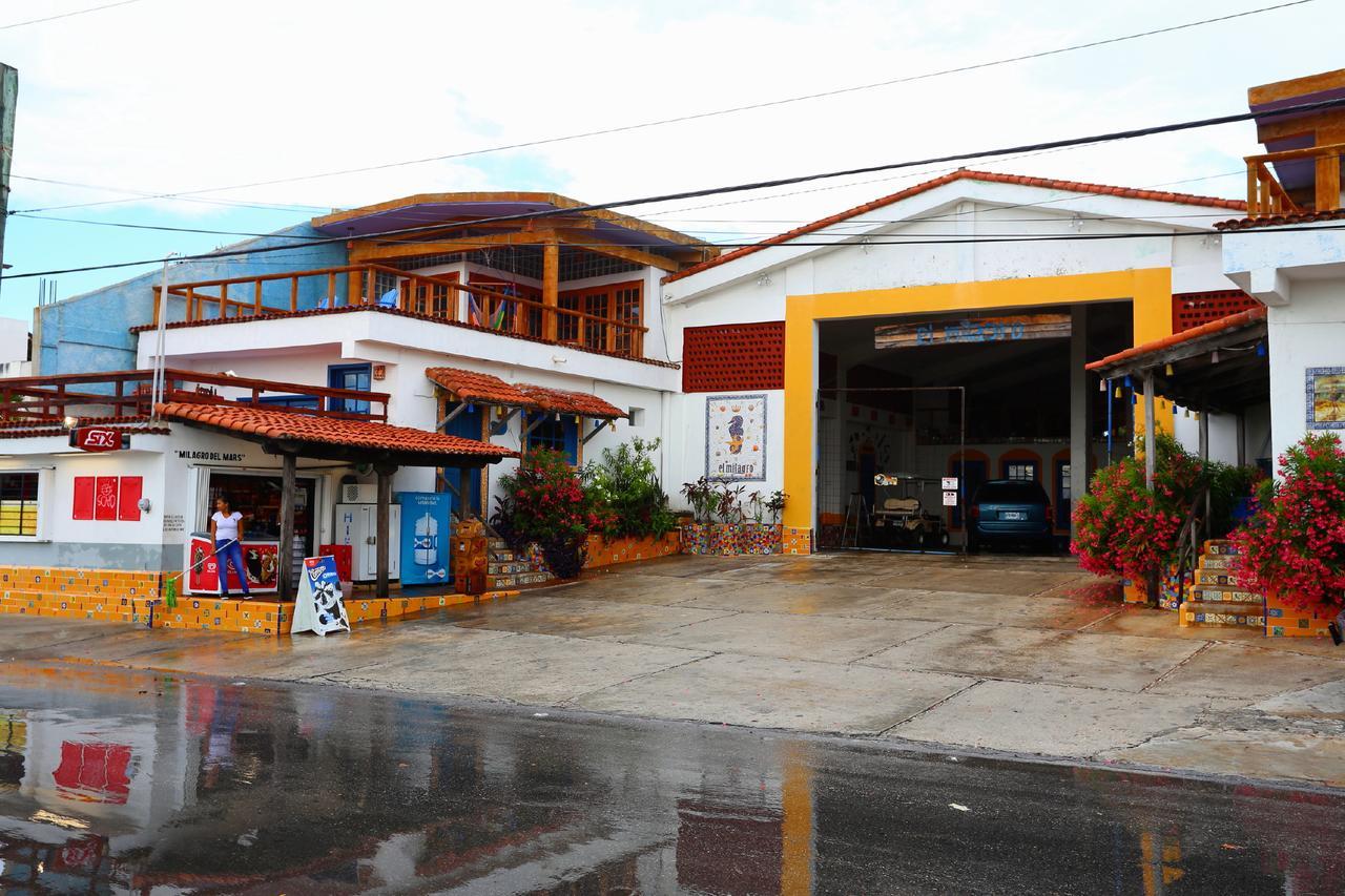 El Milagro Beach Hotel And Marina Isla Mujeres Exterior photo